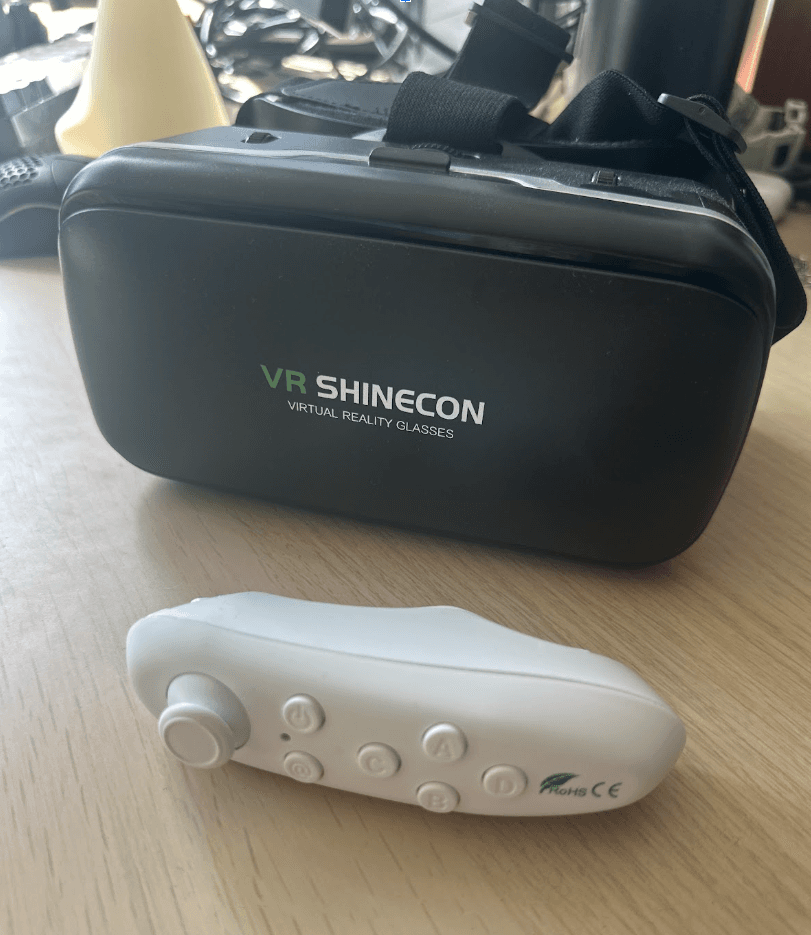 Low-cost mobile VR headset setup used for the prototype