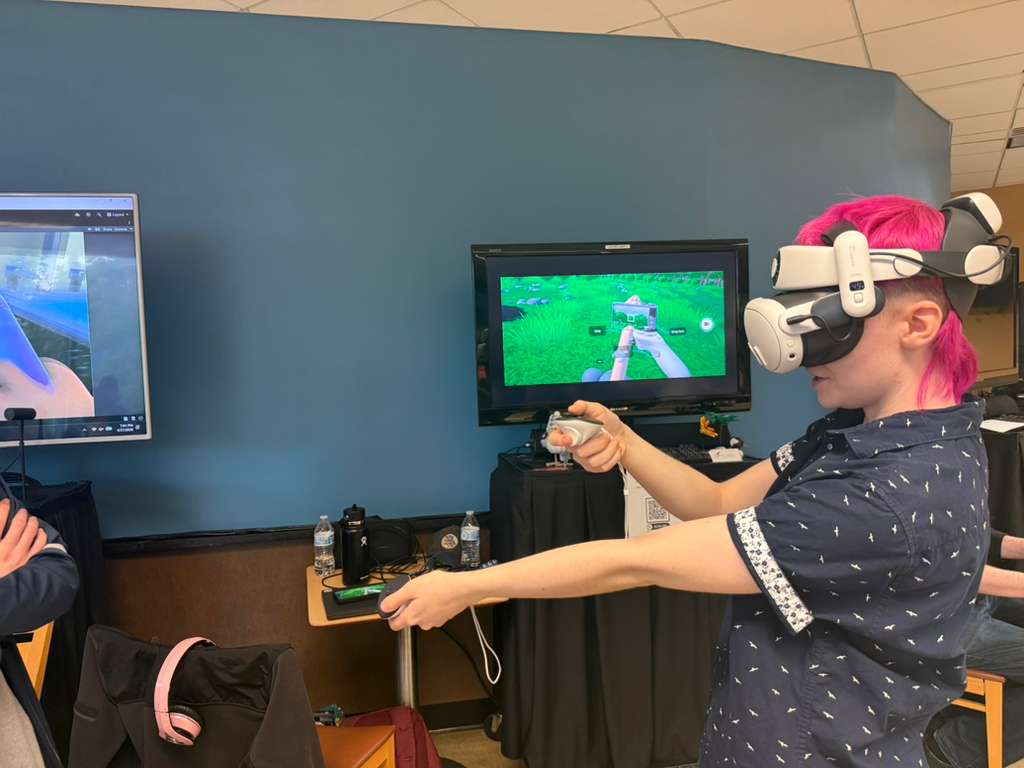Birdwatching VR demo at the IGDA Baltimore showcase at the University of Baltimore